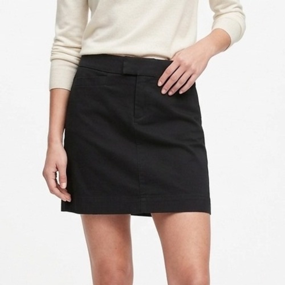 Banana Republic Black Mini Skirt Size 2 Stretch Cotton Blend Zip Front